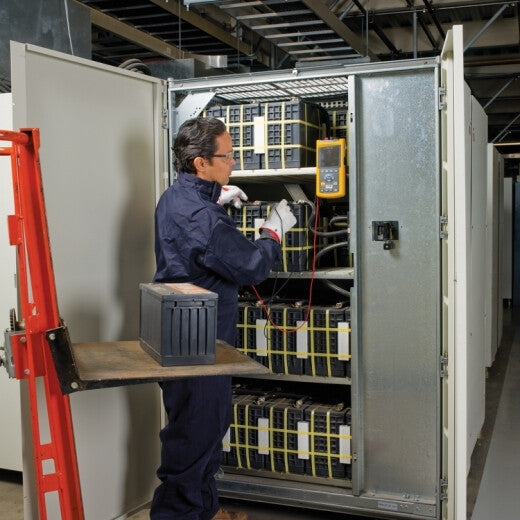 APC WASSEMEXBAT-LB-01 installationstjeneste