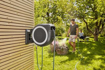 Gardena RollUp Vægmonteret rulle Automatisk Sort, Grå