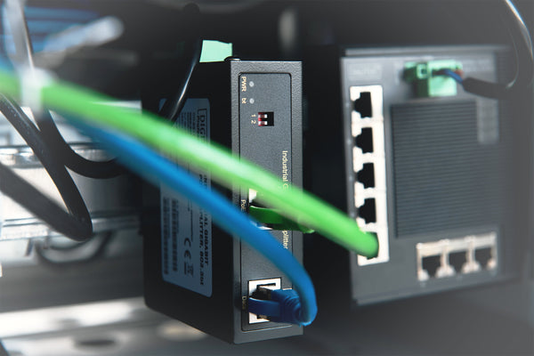 Digitus DN-651111 netværks-splitter Sort