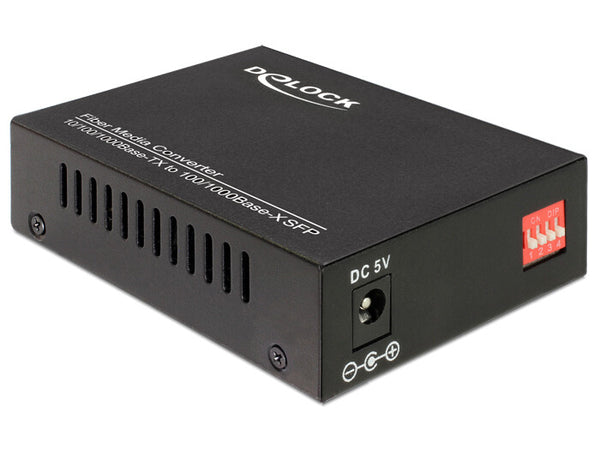 DeLOCK 86110 netværksomformer til medie 1000 Mbit/s Sort
