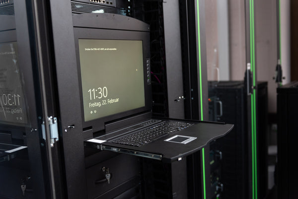 Digitus DS-72211-3GE rack-konsol 48,3 cm (19") 1366 x 768 pixel Sort 1U