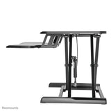 Neomounts NS-WS300BLACK desktop arbejdsplads med siddestativ